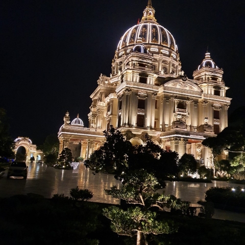 LÂU ĐÀI THÀNH THẮNG